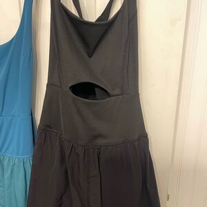 Black and teal Sleeveless jumper with Cutout